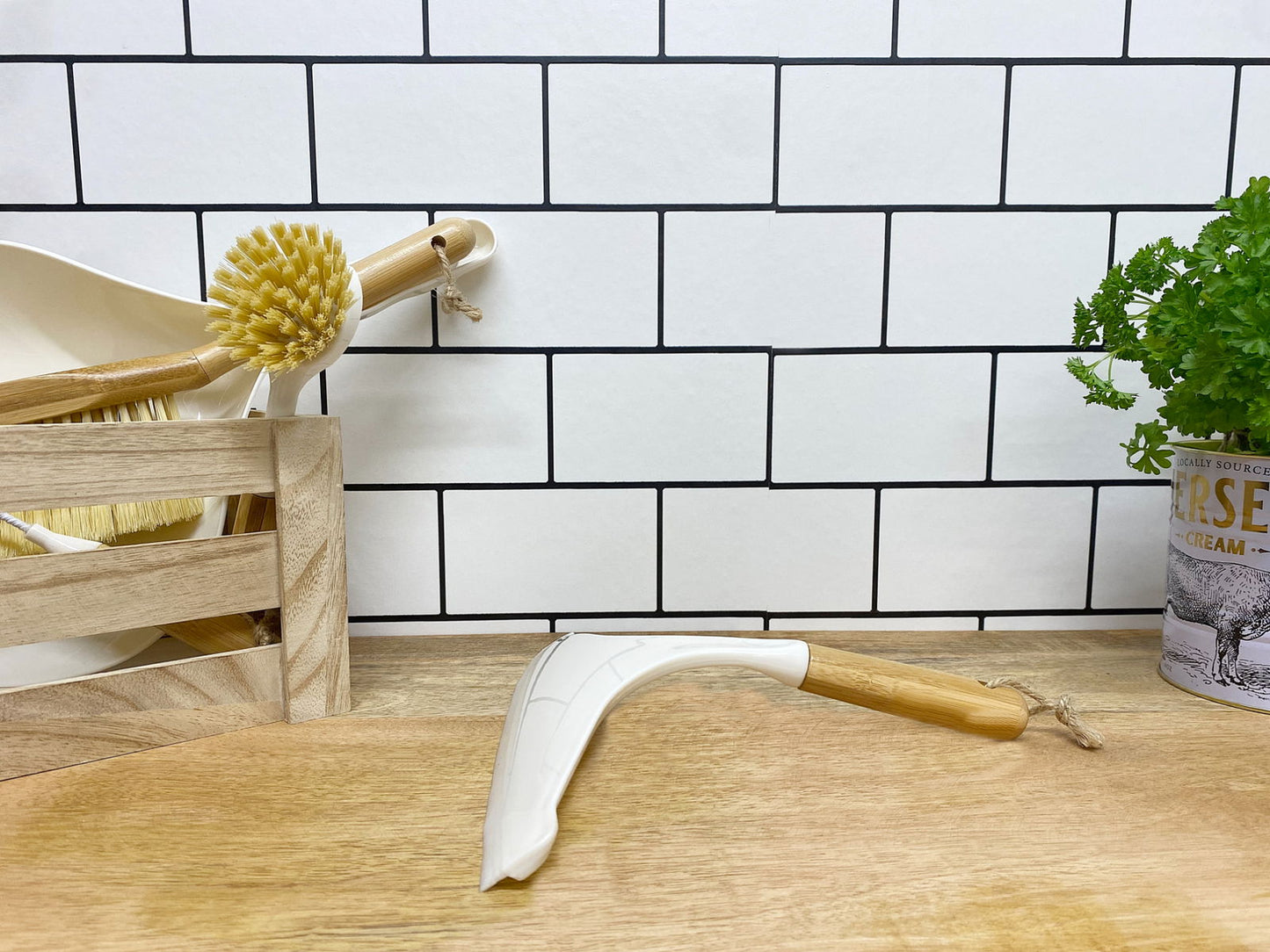 Cream Scraper with Bamboo Wooden Handle - Daily Buy