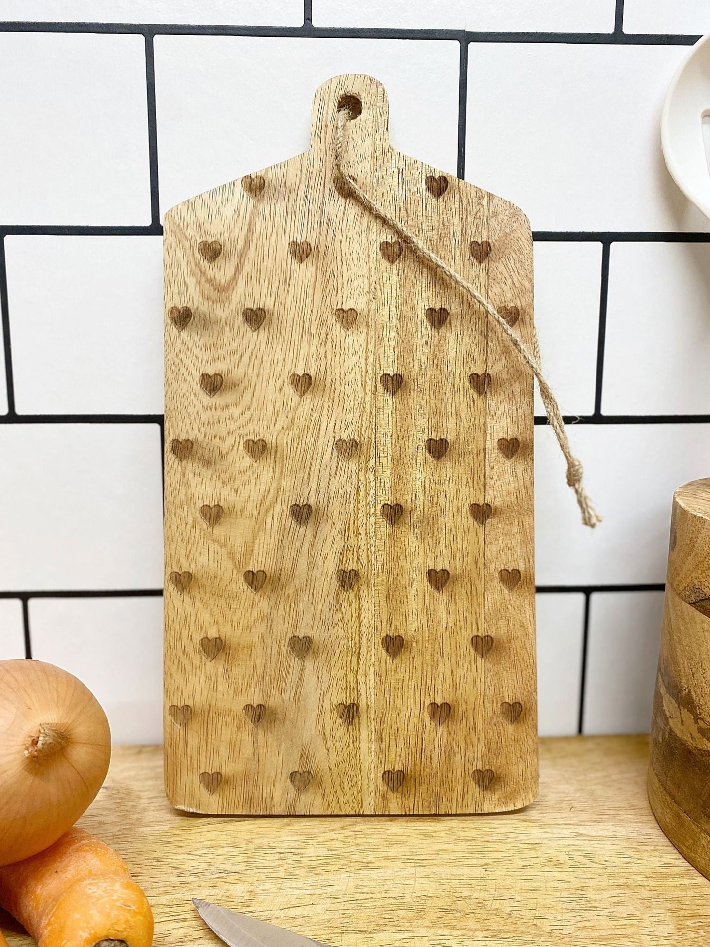 Hearts Design Engraved Wooden Cheese Board - Daily Buy