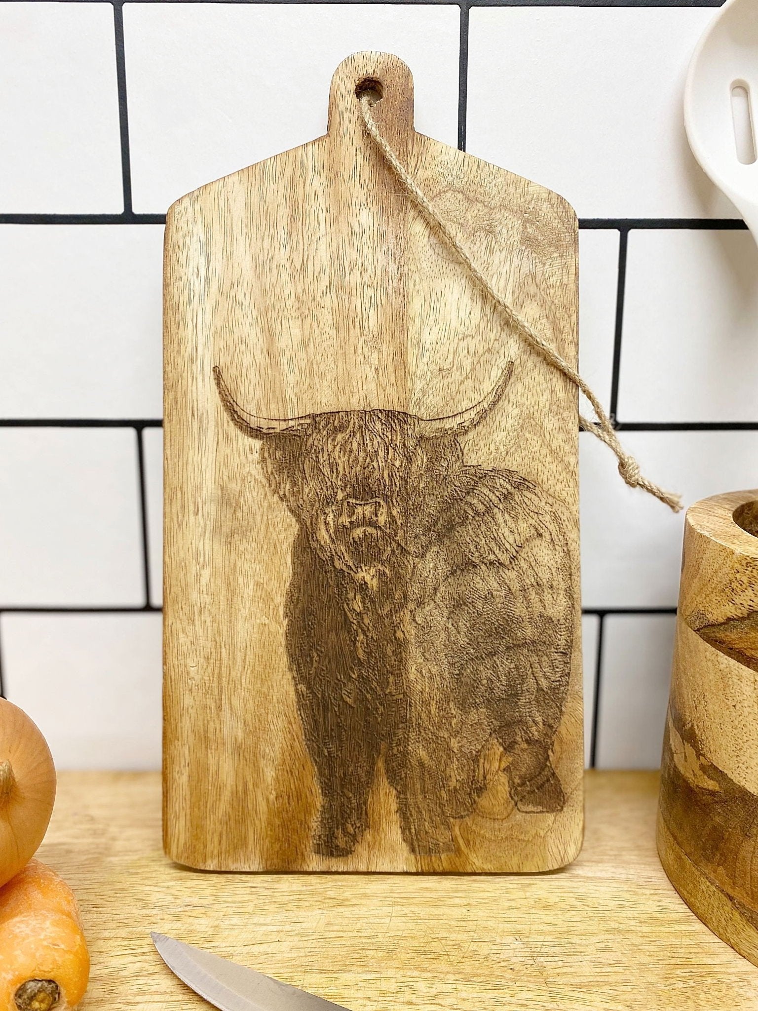 Highland Cow Engraved Wooden Cheese Board - Daily Buy