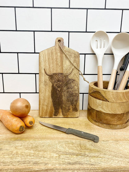 Highland Cow Engraved Wooden Cheese Board - Daily Buy