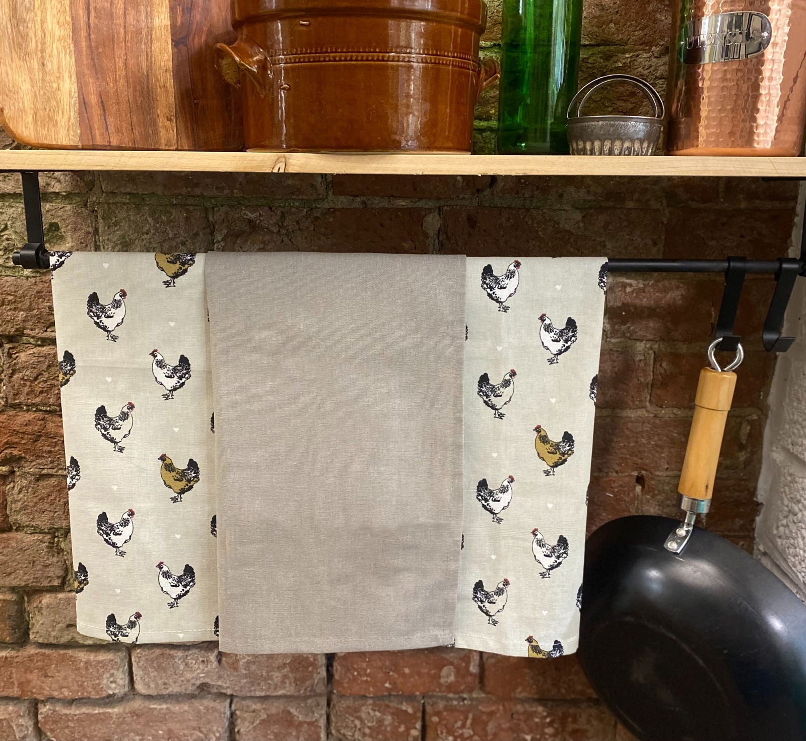 Pack of Three Tea Towels With A Chicken Print Design - Daily Buy