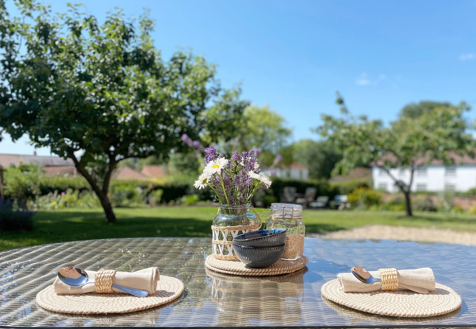 Set of Four Stripey Woven Place Mats - Daily Buy